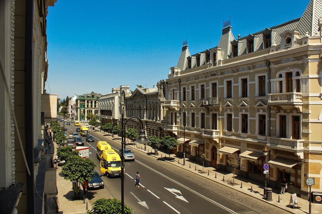 Apartment Fine Home Tbilisi Bagian luar foto