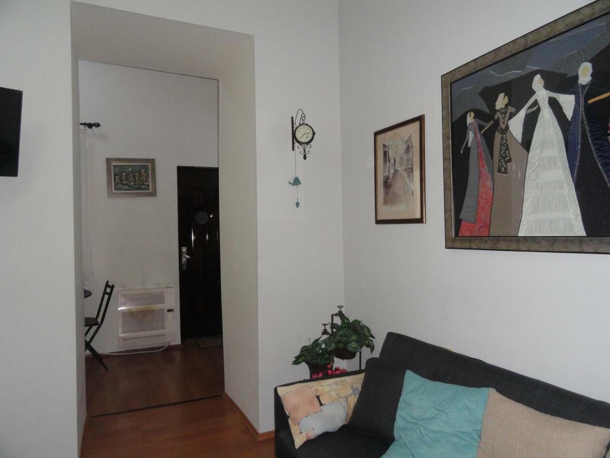 Apartment Fine Home Tbilisi Bagian luar foto
